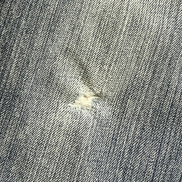 Levis 559 Relaxed Straight Jeans Mens 31x32 Light Wash Blue Denim Distressed - Picture 2 of 12